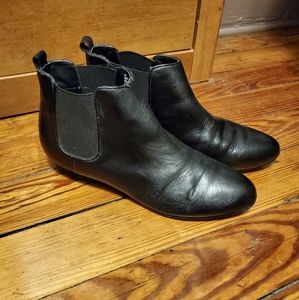 Steve Madden Black Leather Booties